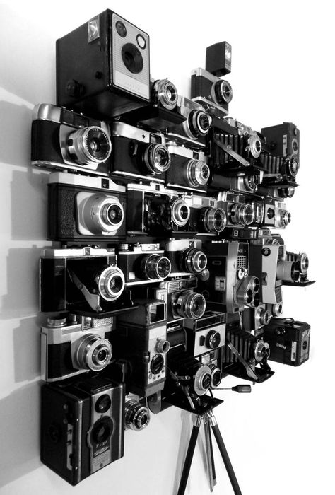 Vintage Camera Decor, Camera Decor, Antique Cameras, Camera Vintage, Camera Photos, Camera Art, Classic Camera, Old Cameras, Old Camera