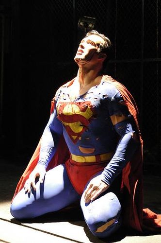 Supes on his knees...helpless On His Knees, Superman Gifts, Superman Artwork, Action Comics 1, Superman Man Of Steel, Superman Art, On Knees, Superman Comic, Univers Dc