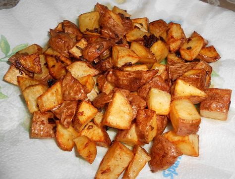 Man That Stuff Is Good!: Fried Potatoes aka Fried Taters Fried Taters, Country Fried Potatoes, Best Fried Potatoes, Southern Food Recipes, Caesar Pasta Salad, Caesar Pasta, Best Cooking Oil, How To Cook Kale, Scones Ingredients