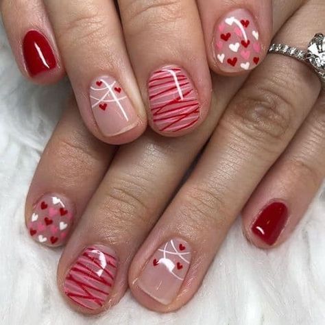 Nail Art Valentines, Valentines Nail Art Designs, Valentines Day Nails Acrylic, Metallic Nail Art, Metallic Nail, Art Valentines, Valentine Nail Art, February Nails, Valentines Day Nails