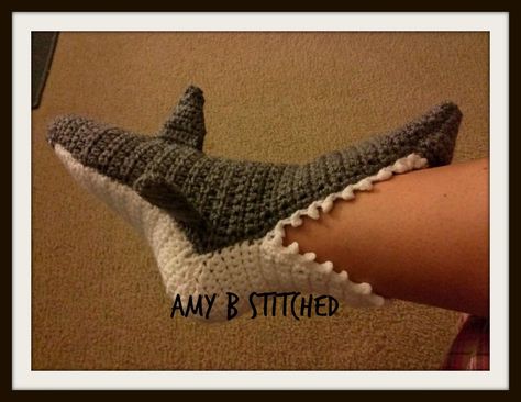 Crocheted Shark Slippers Pattern Review Crochet Sock Pattern Free, Shark Socks, Crochet Shark, Crochet Socks Pattern, Shark Slippers, Crochet Booties, Crochet Goodies, Crochet Socks, Haken Baby