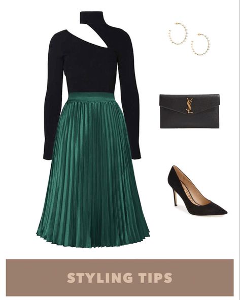 Dark Green Pleated Skirt Outfit, Pleated Skirt Outfit Christmas, Fredericksburg Outfits, Christmas Green Outfit, Emerald Green Skirt Outfit, Long Green Skirt Outfit, Party Outfit Skirt, Christmas Outfit Green, Green Pleated Skirt Outfit