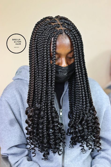 Iverson Braids, Braids Short Hair, Short Hair Twist Styles, Braids Short, Twist Cornrows, Quick Braids, Hairstyles Braid, Short Box Braids Hairstyles, Peekaboo Hair