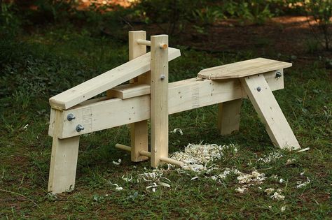 Thirty-dollar English-style shaving horse from dimensioned lumber off the rack. Read more: www.newagrarian.com/2011/07/17/the-shaving-horse/ Shave Horse, Shaving Horse, Awesome Woodworking Ideas, Woodworking Shows, Green Woodworking, Woodworking Joinery, Woodworking Classes, Woodworking Joints, Woodworking Workbench