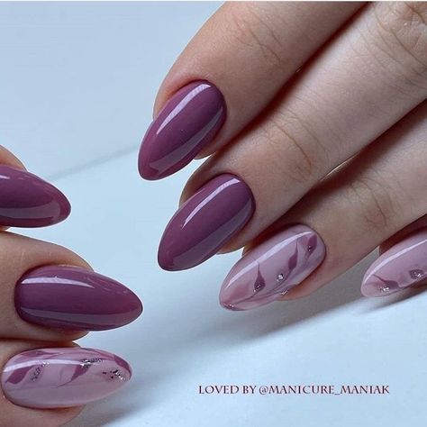 Pretty Spring Nails, Manicure 2023, Elegant Touch Nails, Plum Nails, Mauve Nails, Manicure Nail Designs, Fall Gel Nails, Subtle Nails, Fancy Nails Designs