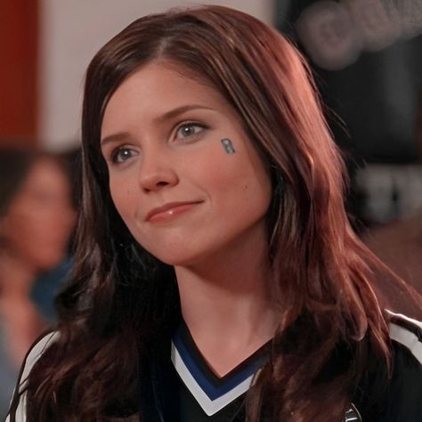 Brooke Davis Hair Color, Brooke Davis Hair, Brook Davis, Rachel Gatina, Brown Hair Looks, Brooke Davis, Sophia Bush, Tree Hill, One Tree Hill