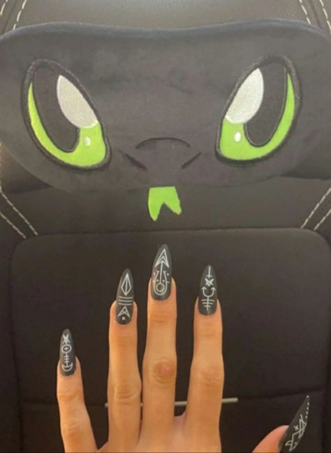 #nails How To Train Your Dragon Nail Art, Kawasaki Nails, Httyd Nails, Toothless Nails, How To Train Your Dragon Nails, Httyd Pfp, Dragons Edge, Kpop Nails, Dragon Nails