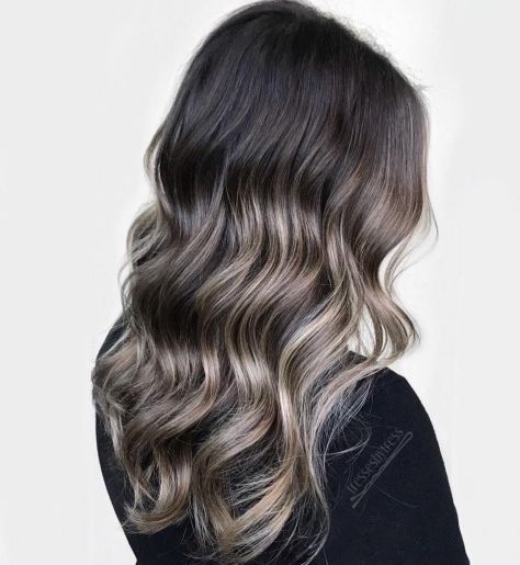 Brunette Hair With Subtle Ash Bronde Balayage Grey Balayage, Grey Brown Hair, Dark Ombre Hair, Gray Balayage, Grey Highlights, Ash Blonde Highlights, Ash Brown Hair, Bronde Balayage, Blond Balayage