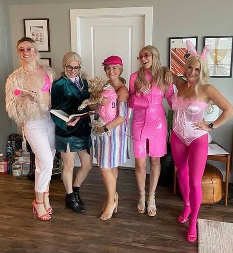 Legally Blonde Outfits, Blonde Halloween Costume, Scottsdale Bachelorette, Bachelorette Party Planning, Bachelorette Themes, Bride Bachelorette, Elle Woods, Group Costumes, Legally Blonde