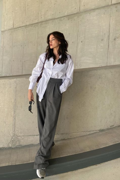 Black Shirt With Grey Pants, White Semi Casual Outfit, White Grey And Black Outfit, Timeless Effortless Style, Black Grey White Outfit, Grey Trouser Pants Outfit, Shirt Pants Shoes Accessories, White Blue Jeans Outfit, How To Put Shirt In Pants