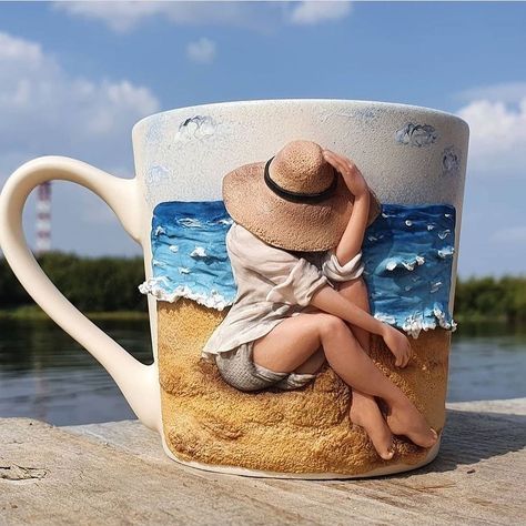 Polymer Clay Coffee Cup, Fimo Mug, Mug Polymer Clay, Clay Activity, Polymer Clay Mug, Diy Mug Designs, Polymer Clay Disney, Driftwood Candle Holders, Polymer Clay Gifts