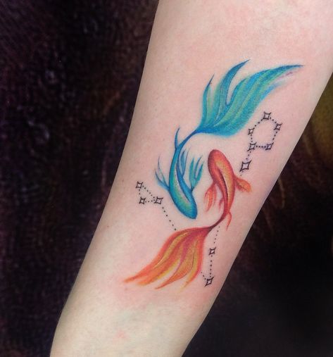 Pisces Color Tattoo, Pisces Tattoo Colorful, Pisces Tattoo Color, Blue And Orange Tattoo, Betta Fish Tattoo Design, Twin Fish Tattoo, Blue Fish Tattoo, Pisces Fish Tattoos, Small Fish Tattoos