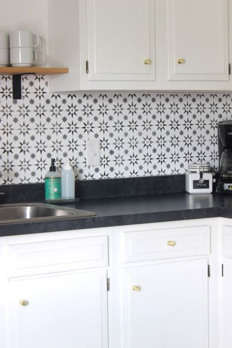 Kitchen Backsplash Stencil Ideas, Stenciled Kitchen Backsplash, Stenciled Backsplash, Stencil Backsplash, Kitchen Tile Diy, House Facelift, Painting Kitchen Tiles, Winchester House, Tile Countertops Kitchen