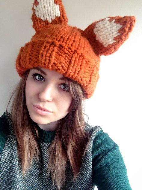 SINCERELY LOUISE: SUPER CHUNKY FOXY HAT PATTERN Fox Hat Pattern, Tiny Owl Knits, Fox Hat, Hat Knit, Super Chunky, Knitting Kits, Hat Knitting Patterns, Knitted Hat, Chunky Yarn