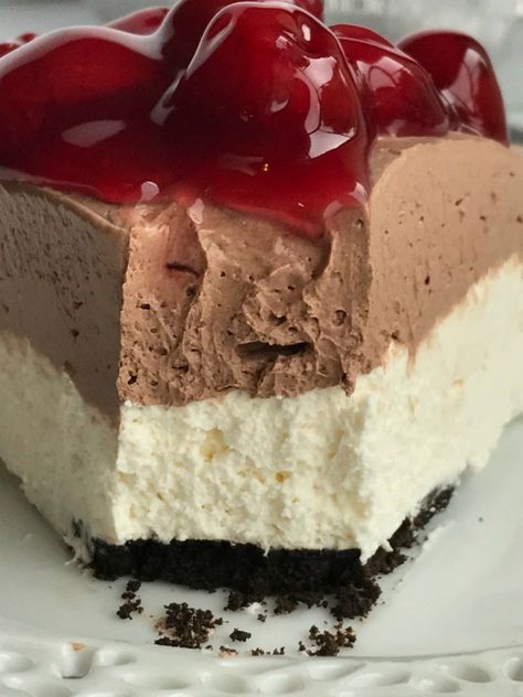 Cheesecake Flavors, Cake No Bake, Oreo Torte, Black Forest Cheesecake, Chocolate Graham Cracker Crust, Cream Pie Filling, Pie Fillings, No Bake Recipe, Cheesecake Pie