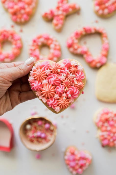 Buttercream Valentine's Day Cookies - Harmony Lynn Easy Valentine Sugar Cookies, Frosted Valentine Cookies, Valentine Cookies Buttercream Frosting, Heart Sugar Cookies Buttercream, Valentines Day Sugar Cookies Buttercream, Valentine’s Day Cookie Decorating, Buttercream Valentines Cookies, Valentines Bakery Treats, Valentines Sugar Cookies Buttercream