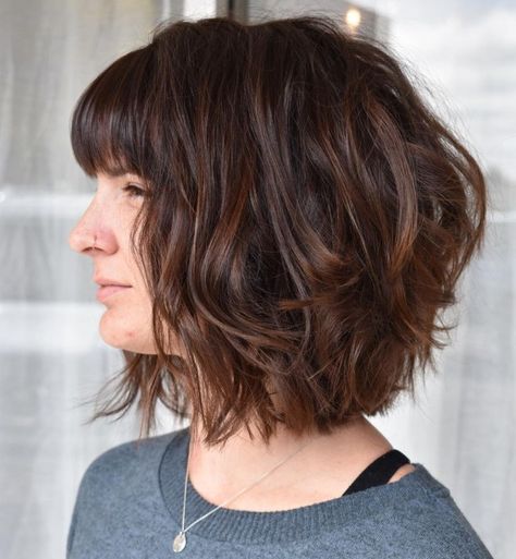 Neck Length Hair, Haircuts Trending, Layered Haircuts Shoulder Length, Curly Pixie Hairstyles, Textured Layers, Hair Adviser, Medium Layered Hair, Bob Hairstyles For Thick, Wavy Haircuts