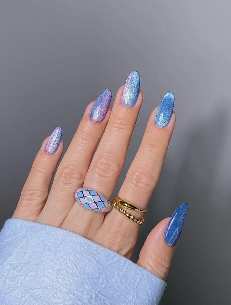 Spring Velvet Nails, Blue Velvet Nails, Velvet Nails Design, Art Velvet, Oval Nails Designs, Velvet Nails, Cat Eye Nails, Spring Nail Art, Winter Nail Designs