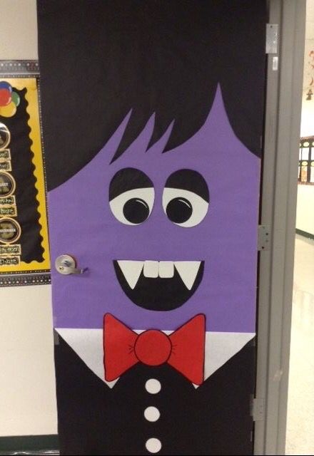 Halloween Classroom Door Decoration #halloweendoor #vampire #halloweendoordecoration #vampiredoor Halloween Decoration For Classroom, Vampire Door Decorations, Halloween Cafe, Puerta Halloween, Halloween Door Decorations Classroom, Halloween Bricolage, Diy Halloween Door Decorations, Monster Door, Halloween Classroom Door