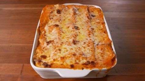 Giada lasagna Ree Drummond Lasagna, Giada Lasagna, Recipes Lasagna, The Best Lasagna, Giada De Laurentiis Recipes, Pizza Lasagna, Ree Drummond Recipes, Best Lasagna, Best Lasagna Recipe