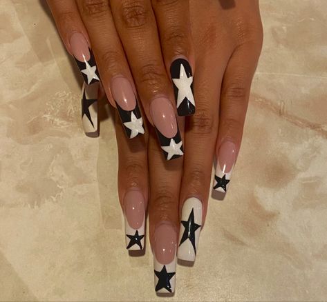 Long black & white acrylic nails with star designs Long Nails With Stars, Long Star Nails, Black White Acrylic Nails, Quince Nails, White Acrylic Nails, Black Nail Designs, Long Acrylic, Pink Acrylic, Star Nails