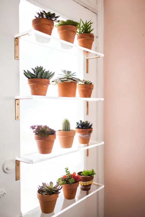 DIY Shelf Ideas for Extra Storage | Apartment Therapy Kitchen Window Plants, Kitchen Window Shelves, Sink Window, Window Plant Shelf, Kaktus Dan Sukulen, Diy Home Decor For Apartments, Tanaman Pot, Diy Regal, Plant Window