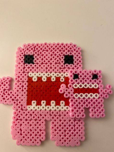 Domo Kun Perler Beads, Domo Perler Beads, Cutecore Perler Bead, Y2k Perler Beads, Pink Perler Bead Patterns, Scene Perler Beads, Peeler Beads Patterns Easy, Kawaii Perler Beads, Pearler Beads Designs Ideas