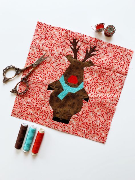 rudolph quilt, rudolph quilt block, christmas quilt , christmas quilt block pattern, Rudolph the red nose reindeer Schnittmuster, Nähen auf Papier, Schnittmuster , Paperpiecing pattern, rudolph pattern, Weihnachten Schnittmuster, Elephant Quilt Block, Modern Christmas Quilt, Mermaid Quilt, Christmas Quilt Blocks, Reindeer Pattern, Elephant Quilt, Red Nose Reindeer, Christmas Sewing Projects, Christmas Quilt Patterns