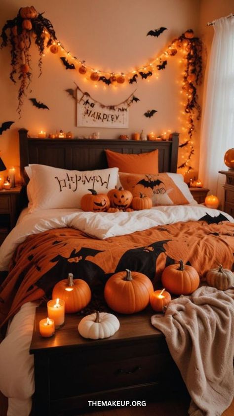 Halloween Bedroom Inspiration, Autumn Aesthetic Room Ideas, Decorating Room For Halloween, Fall Halloween Bedroom Decor, Fall Cottagecore Bedroom, Halloween Themed Room Aesthetic, Cute Fall Decor For Bedroom, Autumn Room Ideas, Halloween Room Ideas Bedrooms