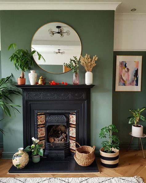 Oh My Edwardian - Rachy on Instagram: “All we did to this fireplace was paint it black. I feel like it has gone from totally fugly to so pretty and the solution was really…” Room Visualizer, Rose Rug, Edwardian House, Traditional Fireplace, Living Room Green, Living Room Inspo, New Living Room, Front Room, Farrow Ball