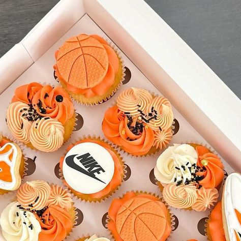 Nike Themed Cupcakes, Michael Jordan Cupcakes, Basketball Party Desserts, Basketball Birthday Treats, Sports Cupcakes Ideas Boys, Basketball Birthday Cupcakes, Basketball Graduation Cake, Nike Cupcakes, Basketball Cupcakes Ideas