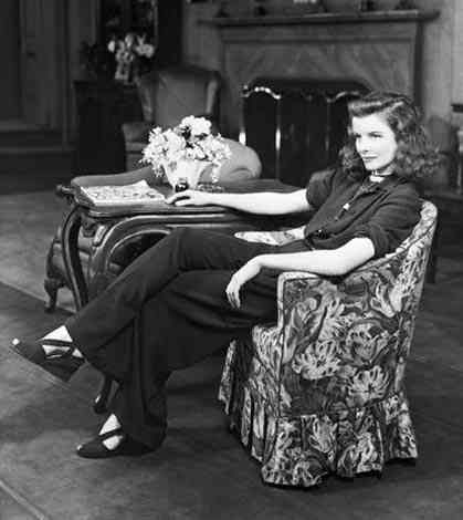 Katharine Hepburn forties pantsuit vintage style 1940s playsuit Generational Photography, Katherine Hepburn Style, The Philadelphia Story, Katharine Ross, 1940's Fashion, Katherine Hepburn, Hepburn Style, Katharine Hepburn, Lauren Bacall