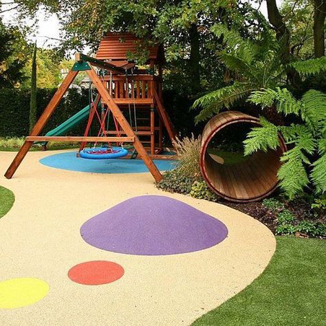 23 Affordable Transform Backyard Into Kids Playground | HomeMydesign Play Area Garden, Kids Garden Play, Children's Play Area, Playground Landscaping, Kids Play Spaces, Play Area Backyard, Backyard Trampoline, Play Garden, Outdoor Play Areas