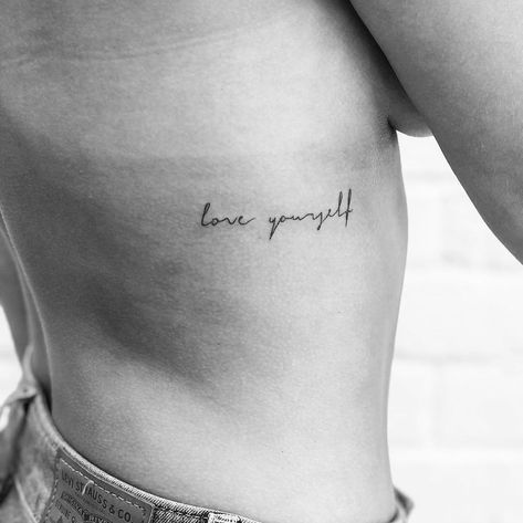 Rib Tats For Women Quotes, Good Girl Tattoo Words, Womens Rib Tattoos Side Tat, Rib Tattoos For Women Words, Tiny Rib Tattoos For Women, Underboob Tattoo Words, Tattoos Women Quotes, Underboob Tattoo Quote, Tattoo Ribs Girl