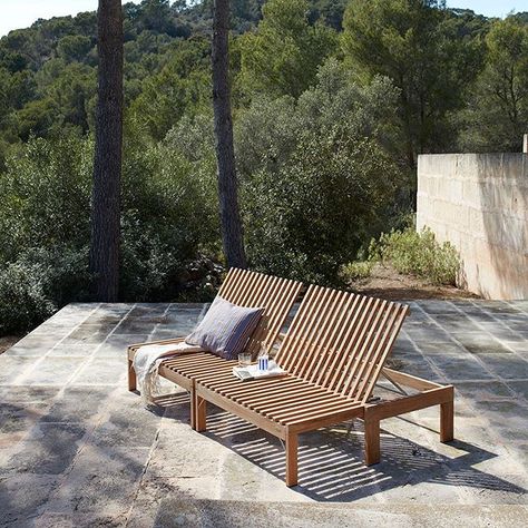 @yojolene • Instagram photos and videos Outdoor Loungers, Wood Cleaner, Fritz Hansen, The Design Files, Outdoor Bench, Design Within Reach, Outdoor Lounge, Outdoor Design, Lounge Chairs