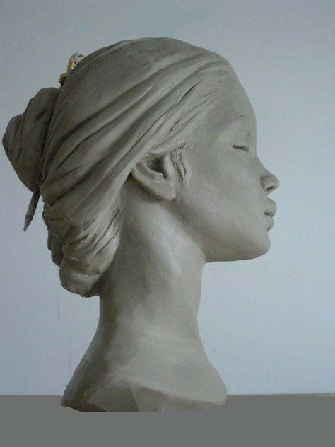 Pottery Bust Sculpture, Ceramic Bust Sculpture, Diy Bust, Clay Bust Sculpture, Clay Head Sculpture, Clay Bust, Ceramic Bust, Ceramic Sculpture Figurative, Sculpture Head