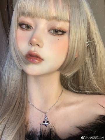 Douyin Makeup, Cute Makeup, Korean Makeup, Maquillaje De Ojos, Makeup Inspo, Makeup Ideas, Hair Inspo, Pretty People, Hair Ideas