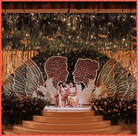 Reception Event Ideas, Indian Wedding Backdrop Decorations, Reception Back Wall Design, Wedding Reception Stage Decorations Backdrops, Indian Wedding Stage Backdrop, Wedding Reception Backdrop Elegant, Grand Wedding Stage Decorations, Reception Decorations Indian, Engagement Background Decoration