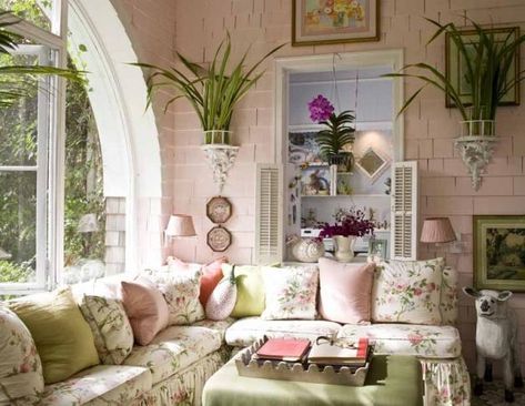 Pretty Floral Sectional Couch pink home floral pastel decorate furniture couch sofa living room sectional Artsy Cottage, Princess Playhouse, Pink Interiors, Mario Buatta, Cape Dutch, Pastel Interior, English Cottages, Melbourne Beach, Palm Beach Style