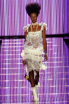 Galliano Dior, Haute Couture Looks, High Fashion Couture, Runway Shoes, Runway Makeup, Archive Fashion, White Lace Blouse, Stockings And Suspenders, John Galliano