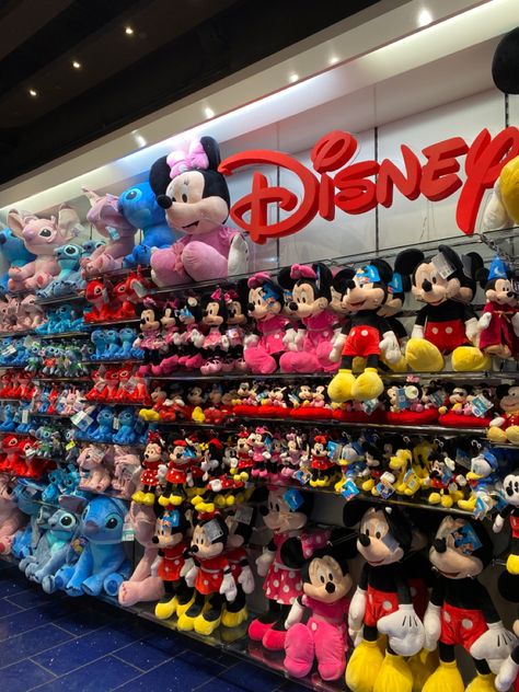 Disneyland Merch, Peluche Disney, Disney Sweets, Photo Disney, Disney Store Toys, Stitch Things, Disney Stuffed Animals, Baby Animal Drawings, Stitch Toy