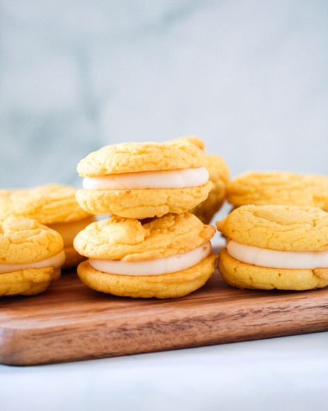 Lemon Cream Cheese Cookie Sandwiches - Life & Sprinkles by Taryn Camp Cream Sandwich Cookies, Cream Cheese Cookie, Rich Chocolate Dessert, Cookie Sandwich, Cookie Sandwiches, Lemon Cream Cheese, Lemon Cake Mixes, Chocolate Covered Treats, Cream Cheese Cookies