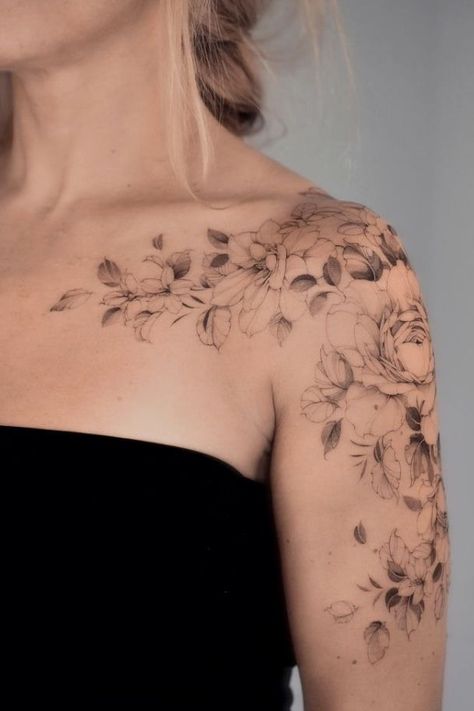 Feminine Shoulder Tattoos, Front Shoulder Tattoos, Mastectomy Tattoo, Floral Tattoo Shoulder, Organic Tattoo, Rose Shoulder Tattoo, Free Hand Tattoo, Tattoos For Women Half Sleeve, Floral Tattoo Sleeve