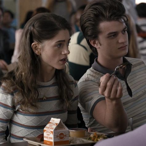 Steve And Nancy, Jamie Campbell Bower Twilight, Judging People, Nancy Wheeler, Stranger Things Steve, Stranger Things Characters, Jamie Campbell Bower, Joe Keery, Steve Harrington