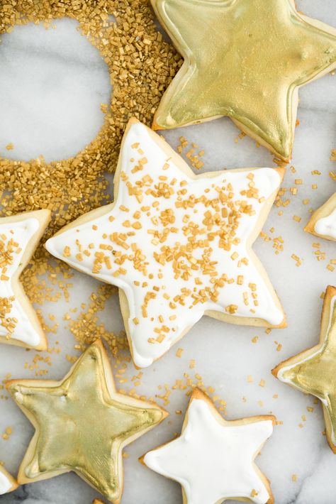 Small Batch Sugar Cookie Recipe. The best sugar cookie recipe when you don't want to make too many. | thesugarcoatedcottage.com cookies, christmas, holidays Small Batch Sugar Cookie Recipe, Sugar Cookie Recipe Small Batch, Small Batch Sugar Cookies, Poppy Seed Cookies, Star Sugar Cookies, Small Batch Baking, New Years Cookies, Pane Dolce, Best Sugar Cookie Recipe