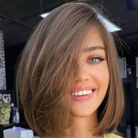 Bobcut Hairstyles, Light Brown Bob, Lob Bob, Classic Bob, Cute Cuts, Long T, Bob Haircut, Hair Art, Bob Cut