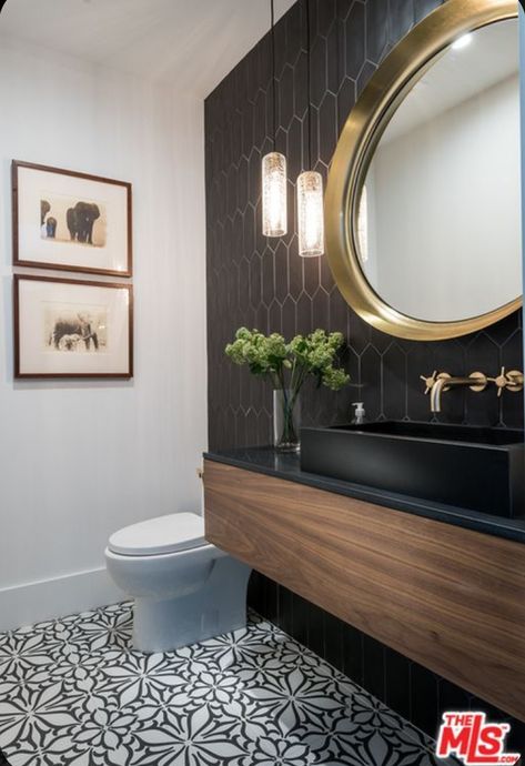 Powder Room Decor, Guest Toilet, Salon Suites, Powder Room Design, Bathroom Design Decor, Bathroom Inspiration Decor, Pacific Palisades, Bathroom Renos, Shower Remodel