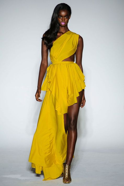 Yellow Goddess, Dress Gala, Goddess Fashion, Designer Party Dresses, Catty Noir, Yellow Dresses, Michael Costello, Heart Women, Gala Dresses