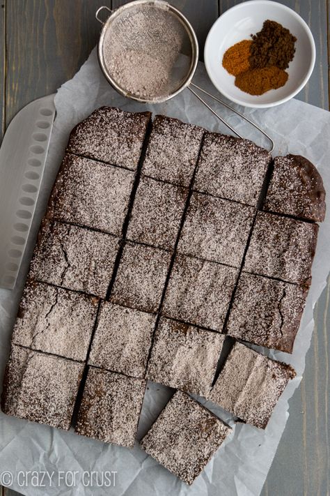 Mexican Brownies: super rich and fudgy with a little spicy kick! Mexican Inspired Desserts, Mexican Brownies, Cookies Cupcake, Mexican Dessert Recipes, Mexican Dessert, Super Rich, Mexican Dishes, Chocolate Brownies, Brownie Recipes