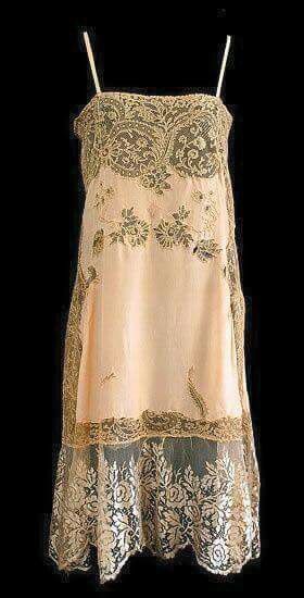 1920s negligee Old Dress, French Silk, 20s Fashion, Vintage Textile, Linens And Lace, Silk Lace, Antique Clothing, Lace Slip, 1920s Fashion